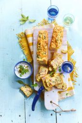 Minis cakes jambon cornichons