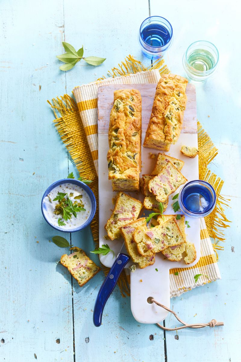 Minis cakes jambon cornichons