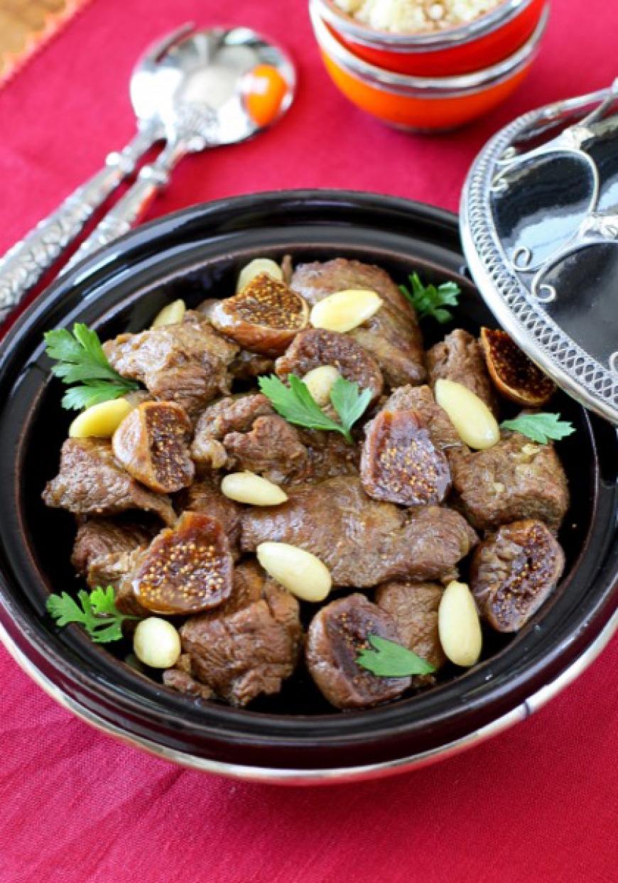 Tajine d&#039;agneau aux amandes et aux figues