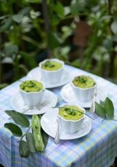 Petits flans aux petits pois et aux fèves
