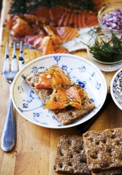 Crackers suédois et saumon gravlax