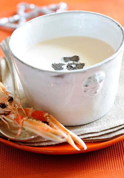Velouté de langoustines aux truffes
