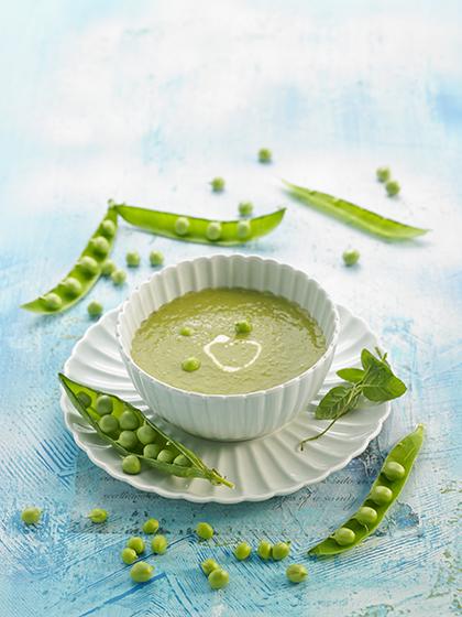 Crème de cosses de petits pois et menthe fraîche