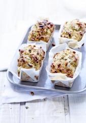 Mini cakes chèvre, basilic et pignons