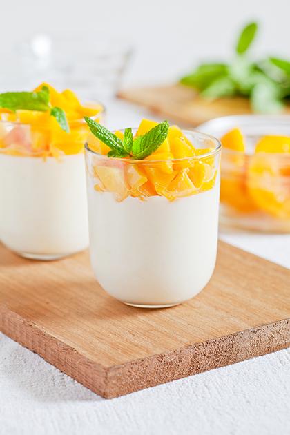 Verrine de panna cotta à la mangue