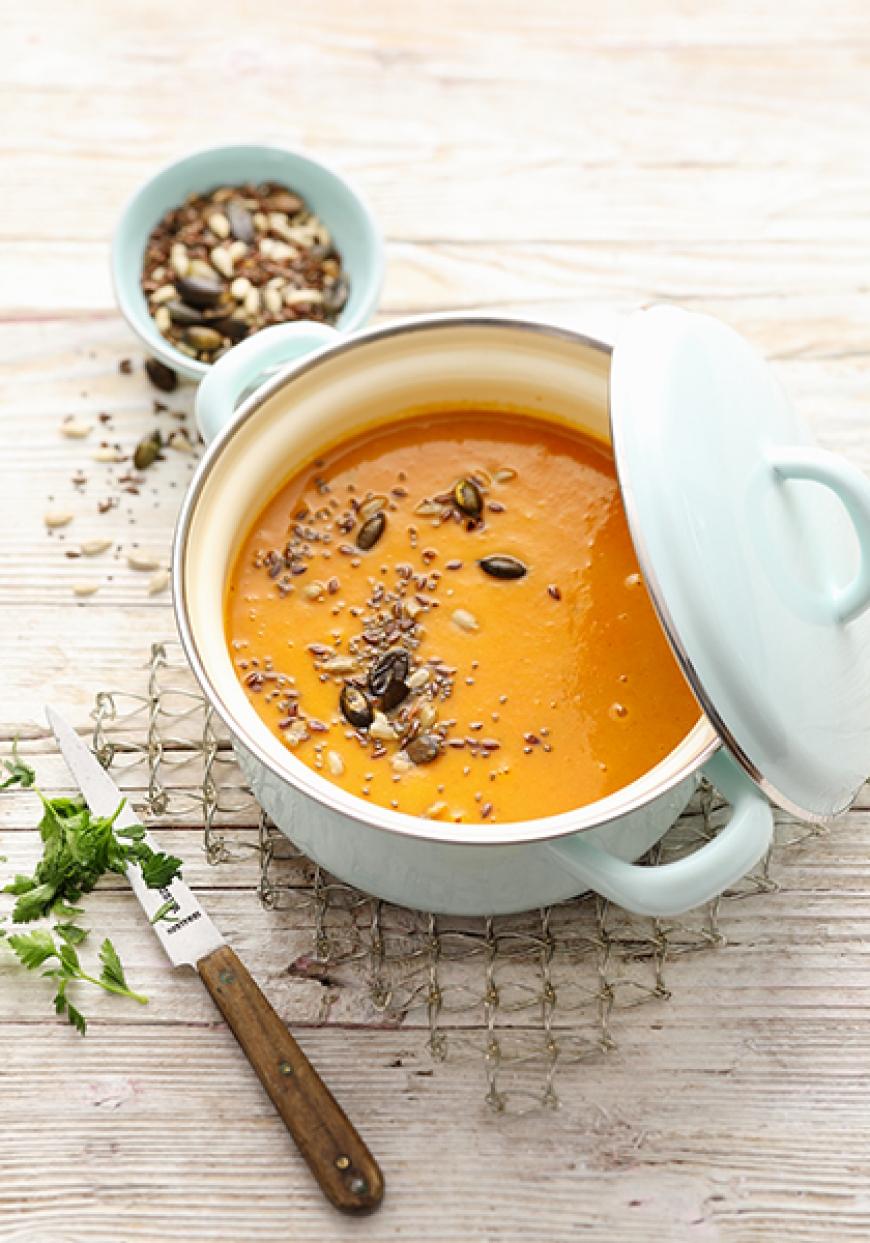 Soupe d&#039;automne à la citrouille et à la pomme