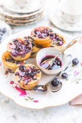 Mini gâteaux de semoule aux myrtilles